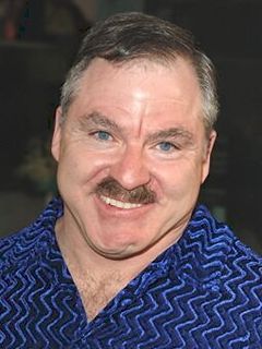 Джеймс Ван Праа