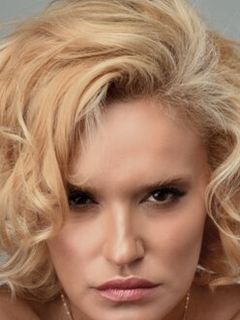 Яна Смоленцева