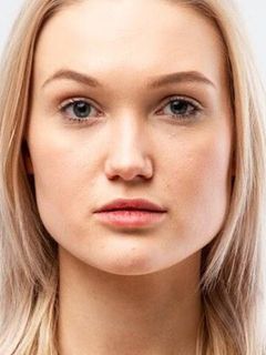 Анна Серпенева