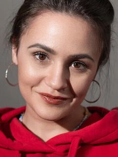 Юлия Зорина