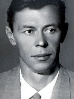 Лев Дубов