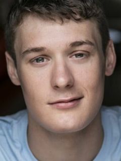 Энтони Крам