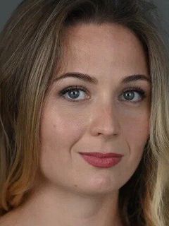 Анна Горлова