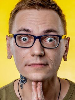 Максим Бобров