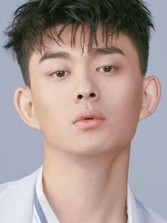 Лю Жуньнань