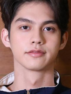 Вачиравит Чивари