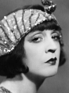 Этель Теаре