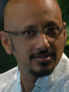 Шантану Мойтра