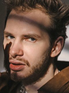 Роман Волознев