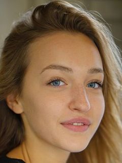 Людмила Маковски