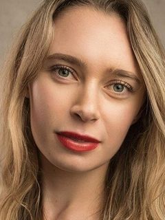 Лиззи Эннис