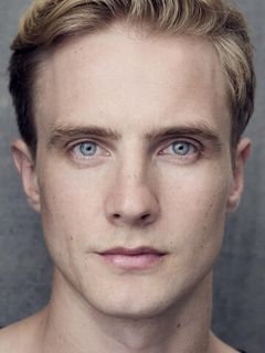 Генри Эштон