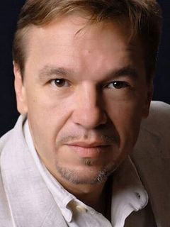 Денис Анников
