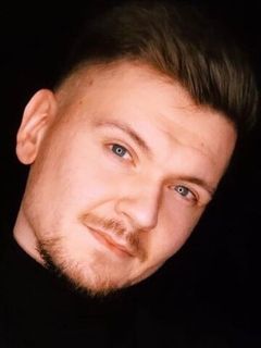 Артем Казаку