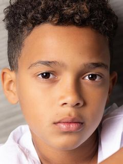 Лео Абело Перри