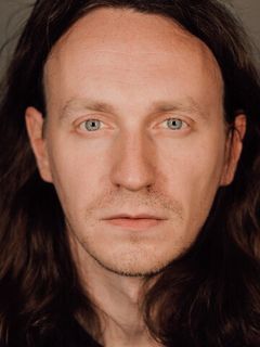 Виктор Ужаков