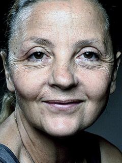 Родица Негреа