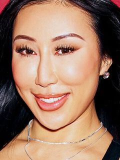 Николь Доши