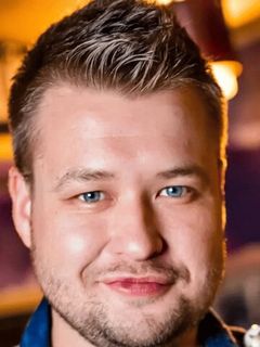 Михаил Жуков