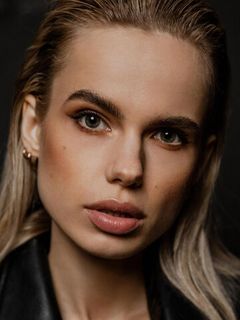 Татьяна Служеникина