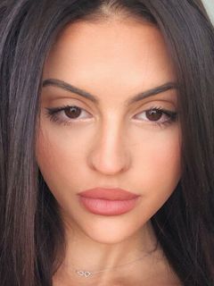 Holly Scarfone