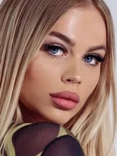 Марина Страхова