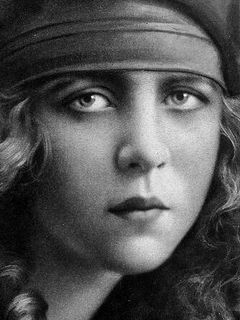 Джун Каприс