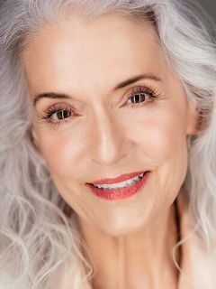 Энн Мари Кемф