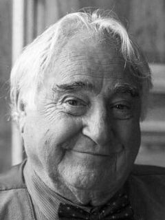 Луис Густаву