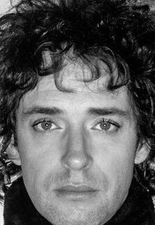 Густаво Серати