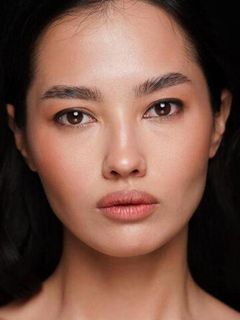 Анастасия Ли