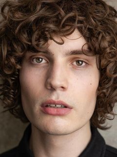 Elliot Lloyd-Bell