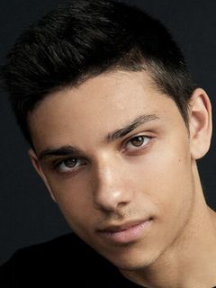 Джейсон Фернандес