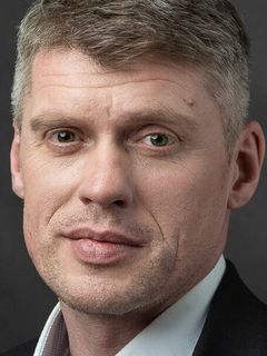 Виктор Новиков