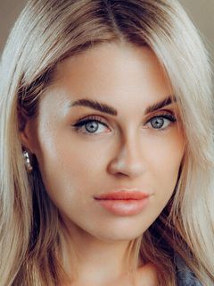 Елена Балабанова