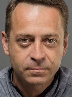 Александр Эсмурзиев