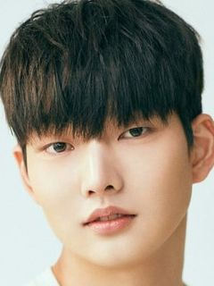 Юн Джон-бин