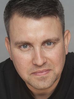 Адам Дж. Джексон