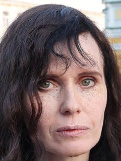 Алёна Званцова