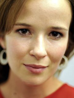 Клер ван дер Бом