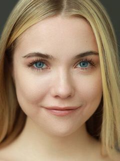 Лена Жуля