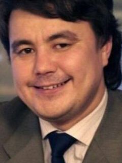 Юнир Аминев