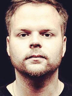 Владимир Судаков