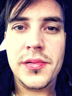 Владислав Николаев