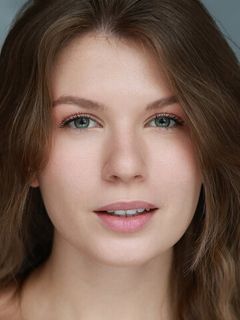 Алиса Илларионова
