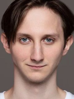 Денис Набережнев