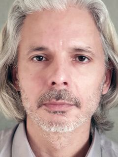 Петр Саберов