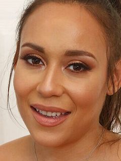 Кармела Клатч