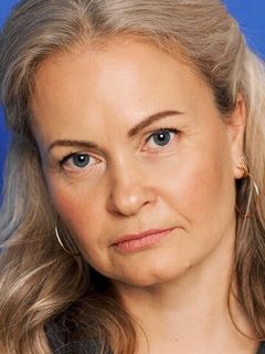 Елена Комолова