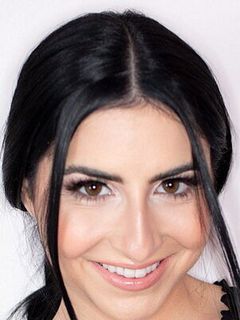 Кейтлин Катсарос